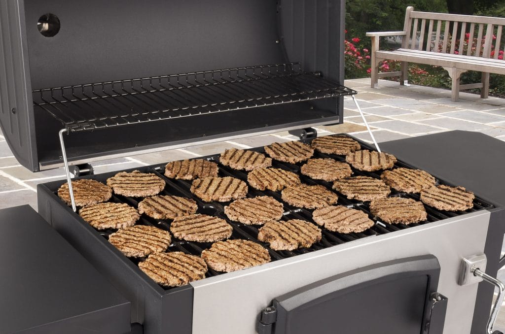 7 Best Dyna-Glo Grills to Turn BBQing into Your Favorite Thing to Do (Summer 2022)