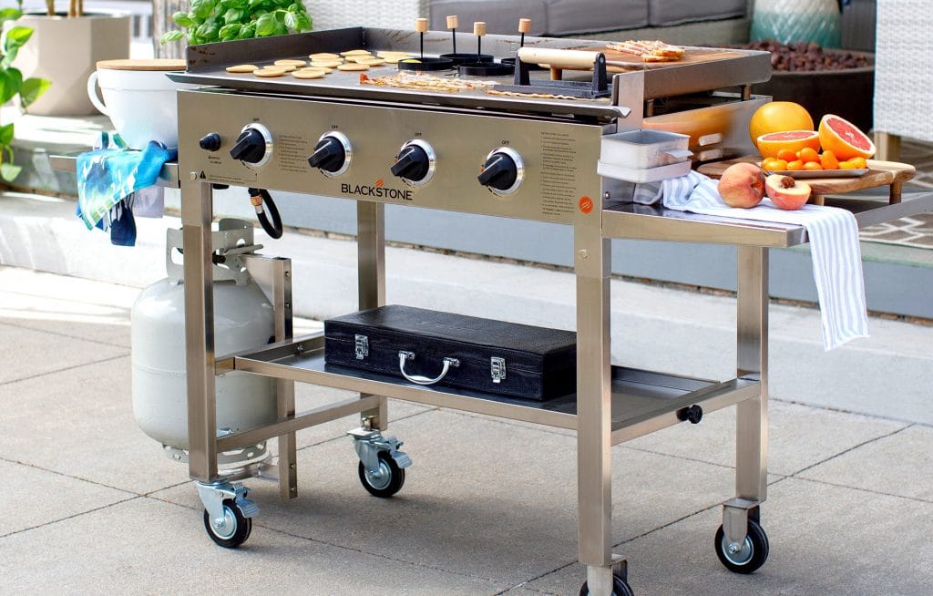 6 Best Blackstone Grills — Feel Like a Pro Chef at Your Backyard! (Summer 2022)