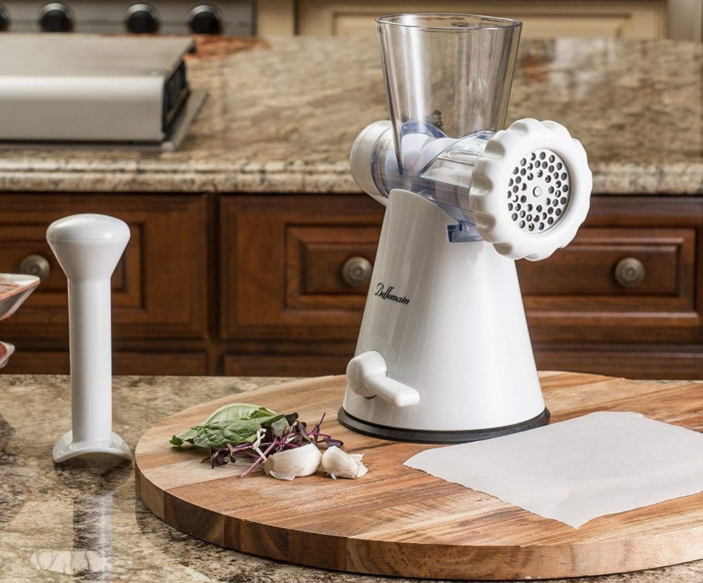 6 Best Meat Grinders — Take Your Food Quality under Control! (Winter 2022)