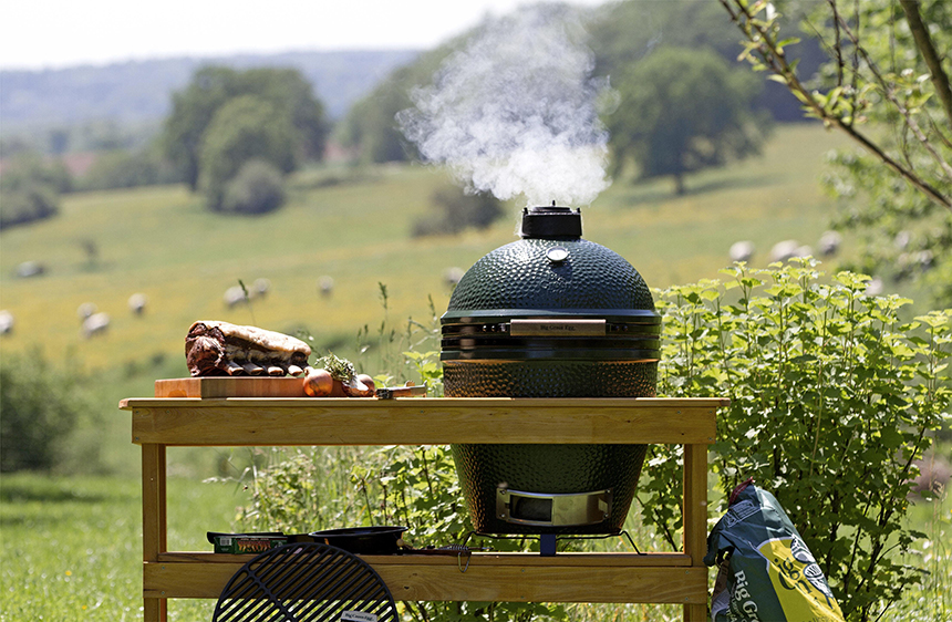 Kamado Joe vs. Big Green Egg Grills: Which Brand Is Right for You? (Spring 2023)