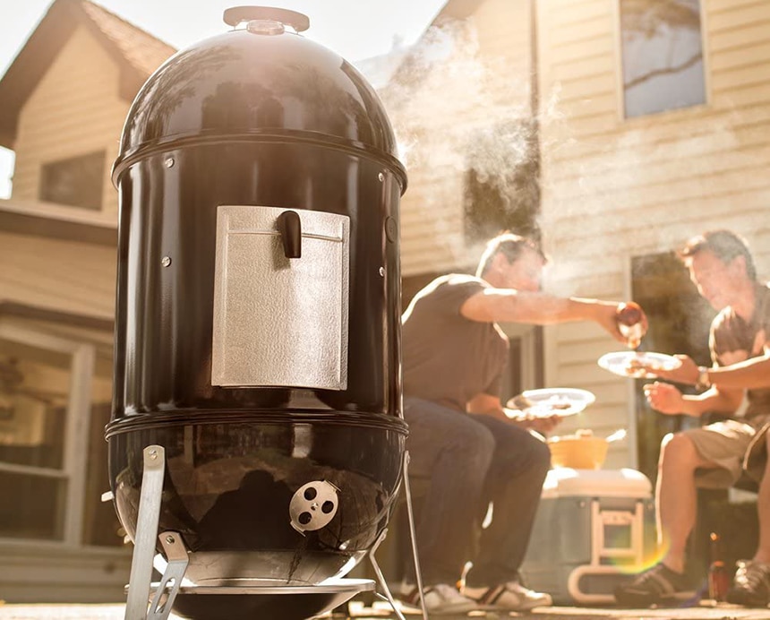 10 Best Smokers for Sausage – Make Everyone Enjoy Your BBQ Party! (Spring 2023)