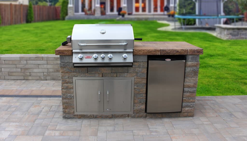 8 Best Built In Grills — Reviews and Buying Guide (Winter 2023)