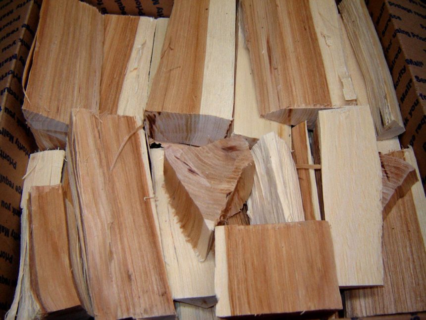 The Difference Between Hickory and Mesquite, and When to Use Each