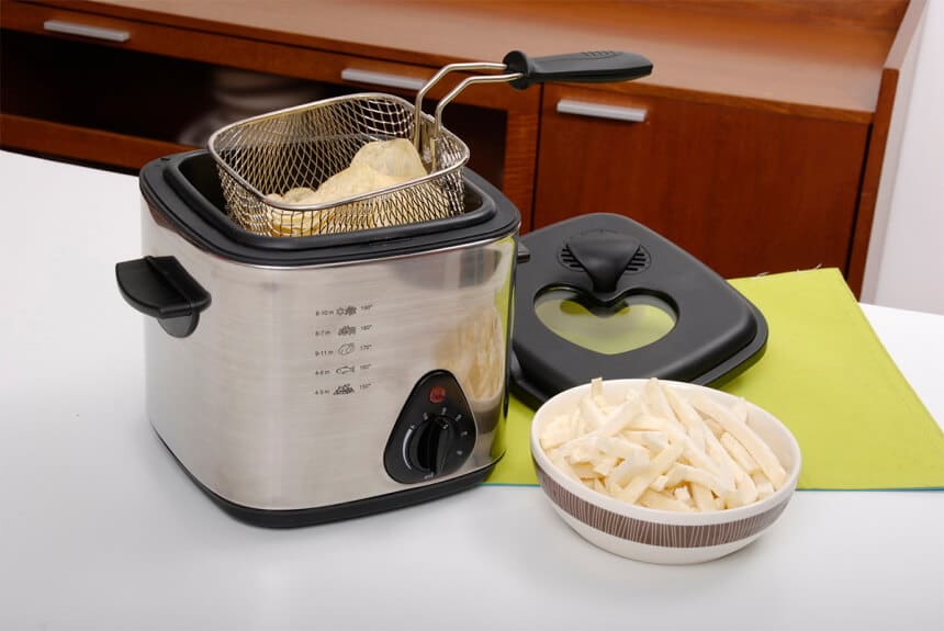 9 Best Deep Fryers for Home Cooking (Winter 2023)